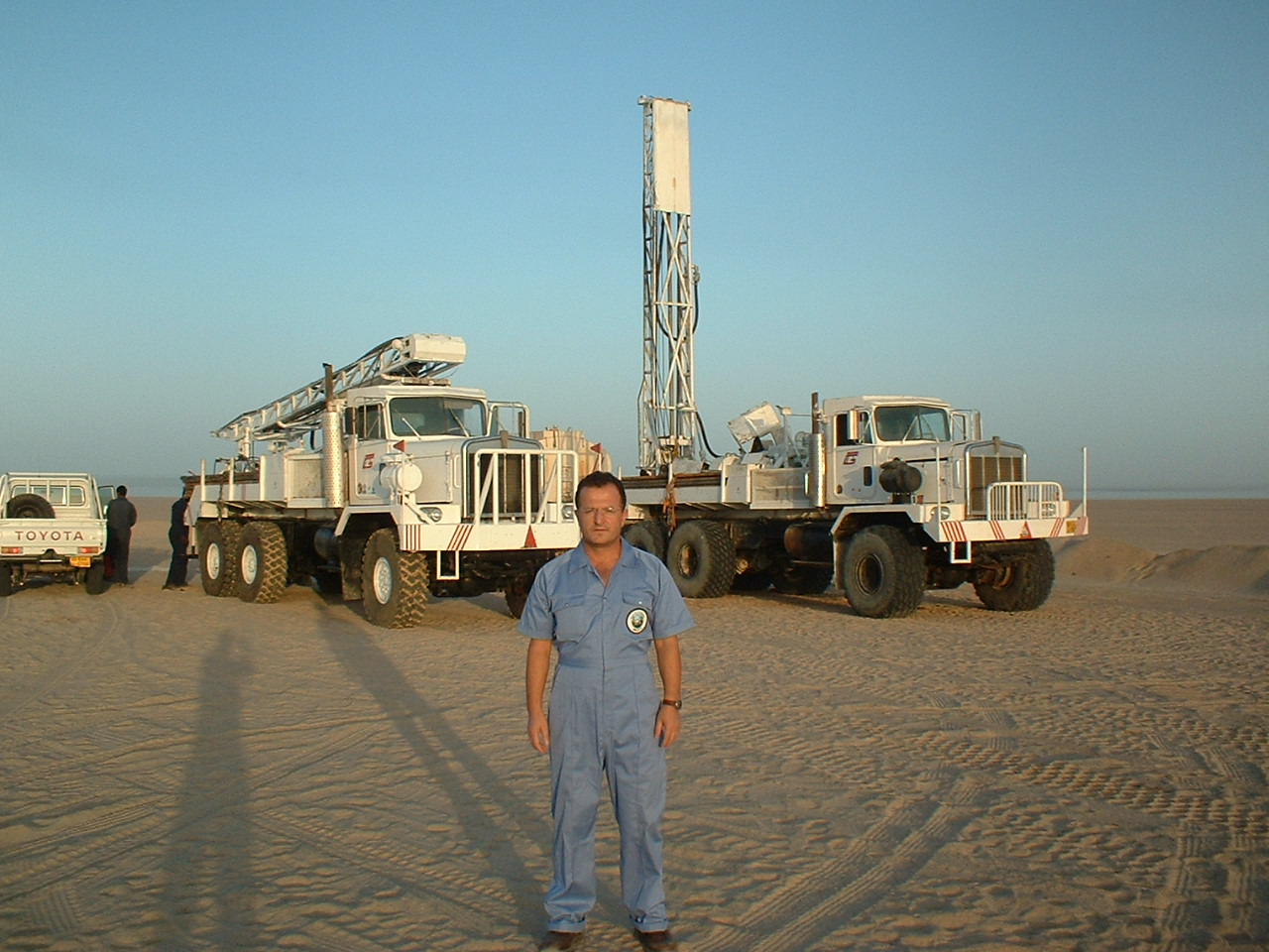 Uphole rigs at NAGECO crew in the Sirt Basin.